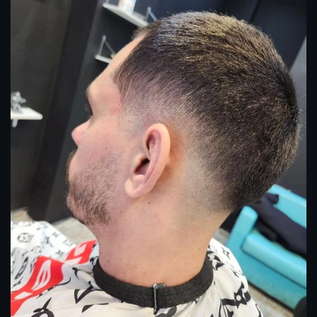 Skin fade και περιποίηση γενειάδας στο dark style barber
